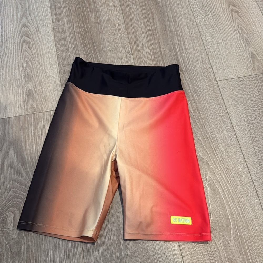 P.E NATION Momentum dégradé stretch bike athletic shorts size small - Picture 4 of 6